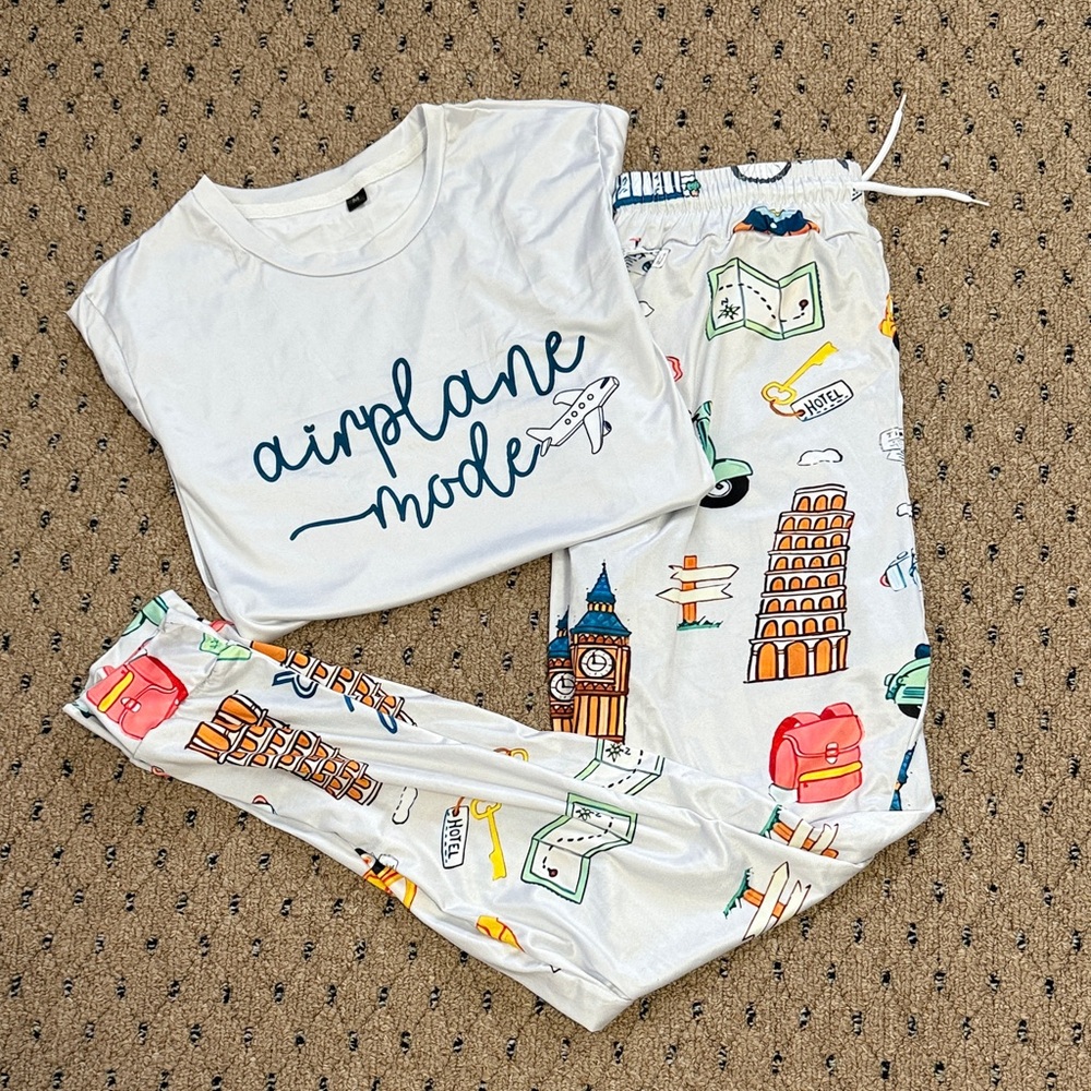 Women's Travel-Themed Pajama Set